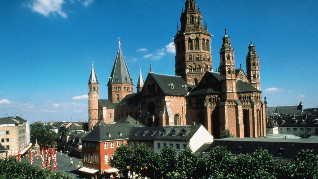Come and see the highlights of Mainz like the big Cathedral ©Landeshauptstadt Mainz